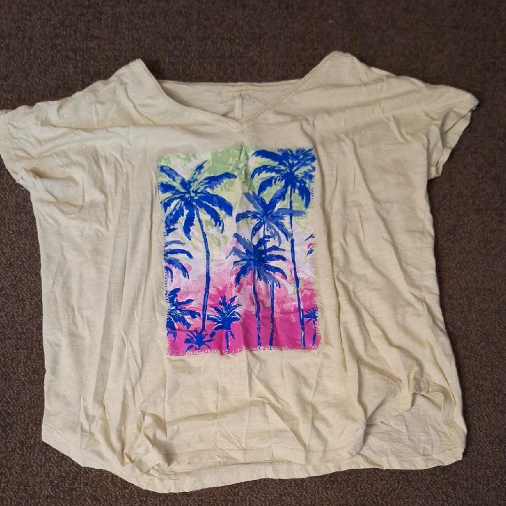 Old Navy Cream Tee with Palm Tree Print